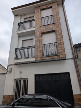 PXL_20250301_120932954.RAW-01.COVER