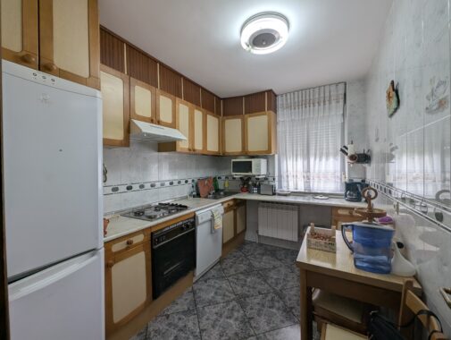 PXL_20250526_165305173.RAW-01.COVER