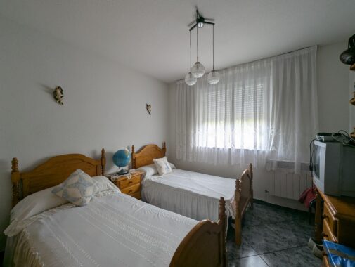 PXL_20250526_165510623.RAW-01.COVER