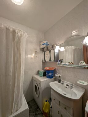 PXL_20250526_165534125.RAW-01.COVER