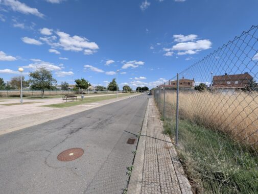 PXL_20250625_154209164.RAW-01.COVER